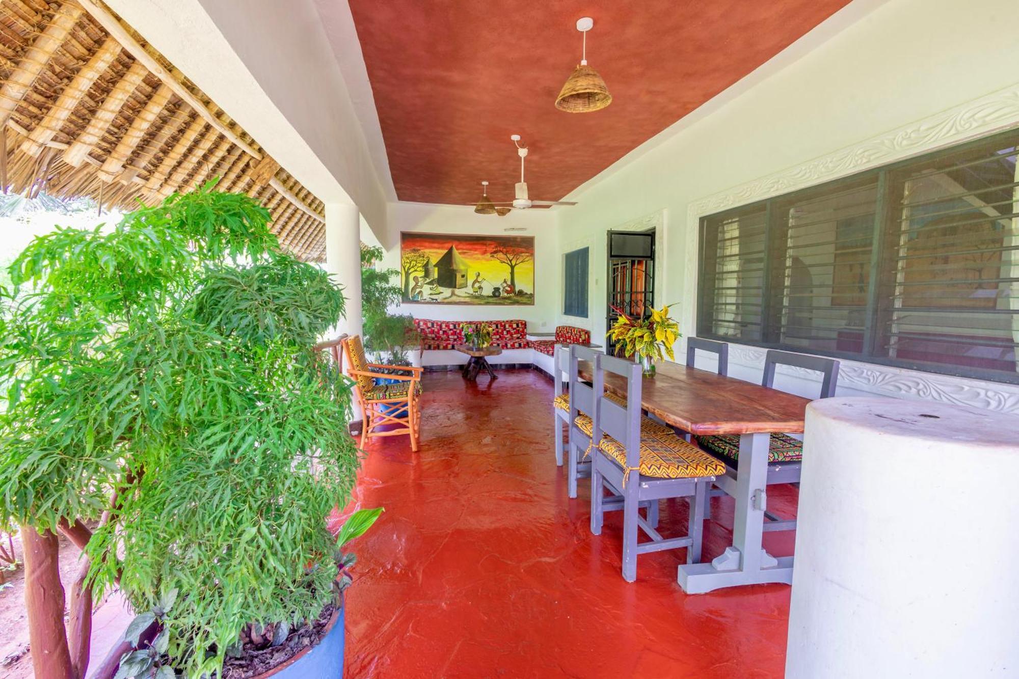 Villas Dora And Holly Диани-Бич Экстерьер фото