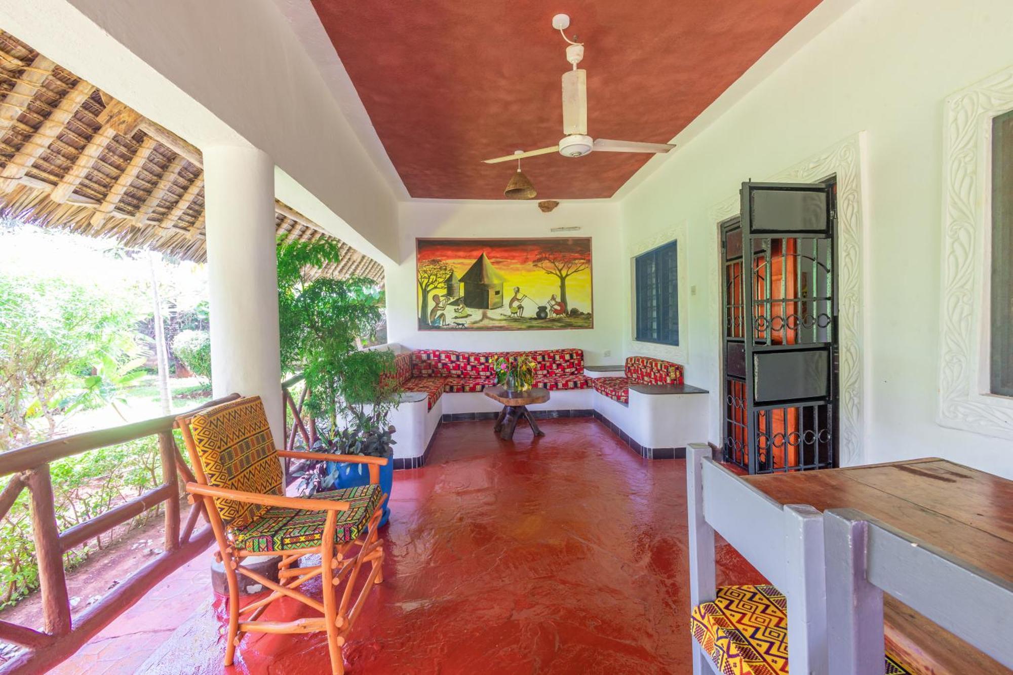 Villas Dora And Holly Диани-Бич Экстерьер фото