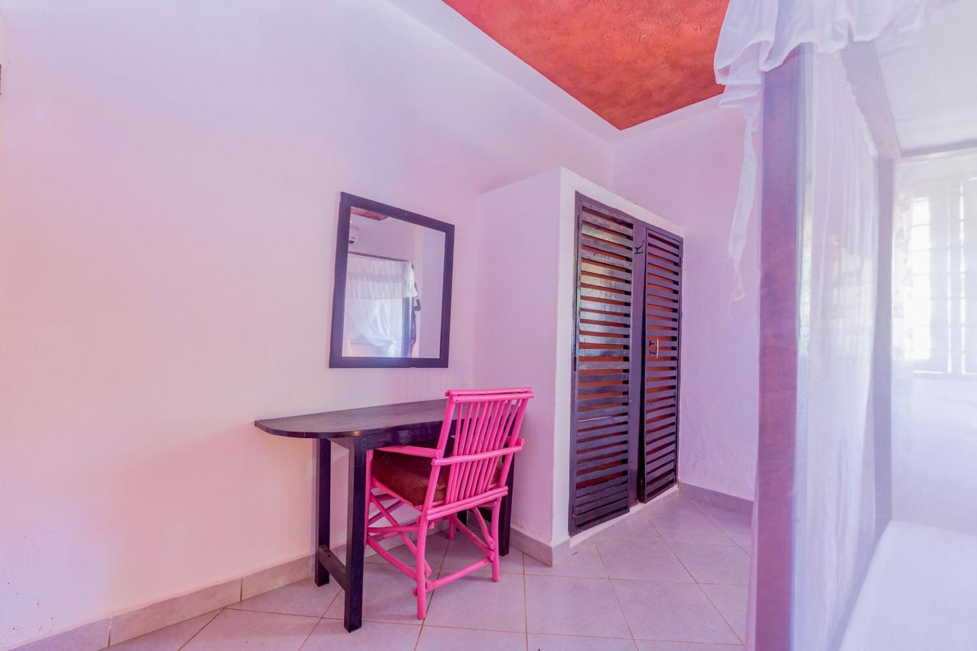Villas Dora And Holly Диани-Бич Экстерьер фото