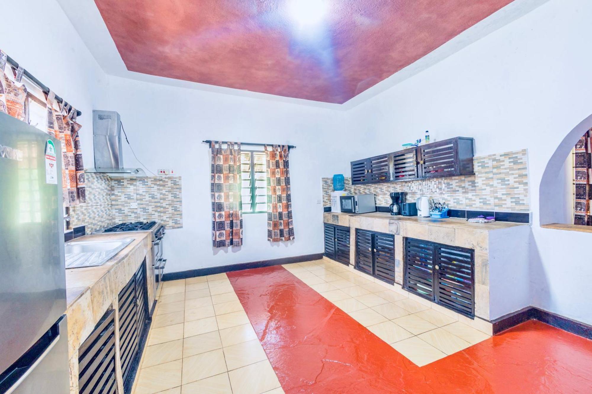 Villas Dora And Holly Диани-Бич Экстерьер фото